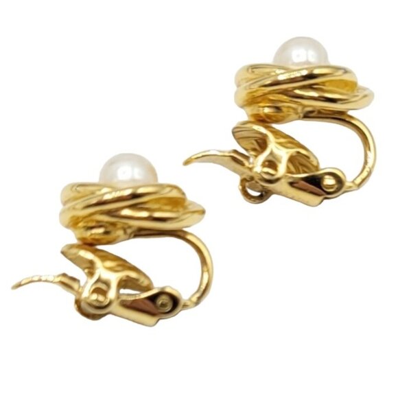 Trifari Gold Tone Faux Pearl Clip On Earrings, Signed - Picture 4 of 10